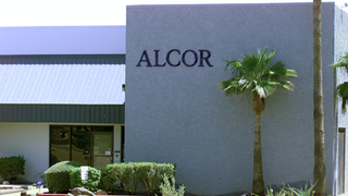 Dead Man’s Son Sues Cryonics Lab for Only Freezing Dad’s Head<em></em><em></em>